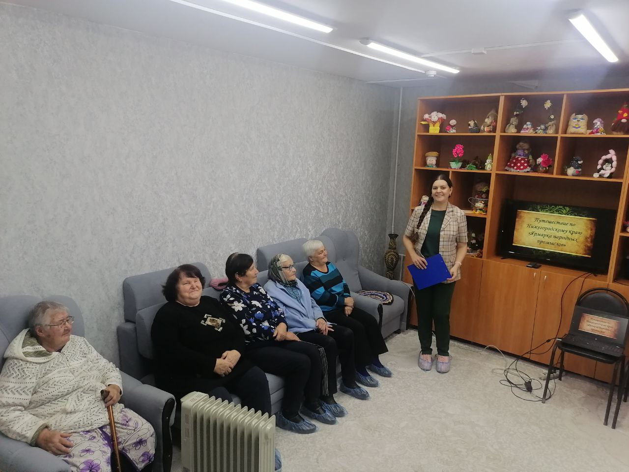 Библиотечный час