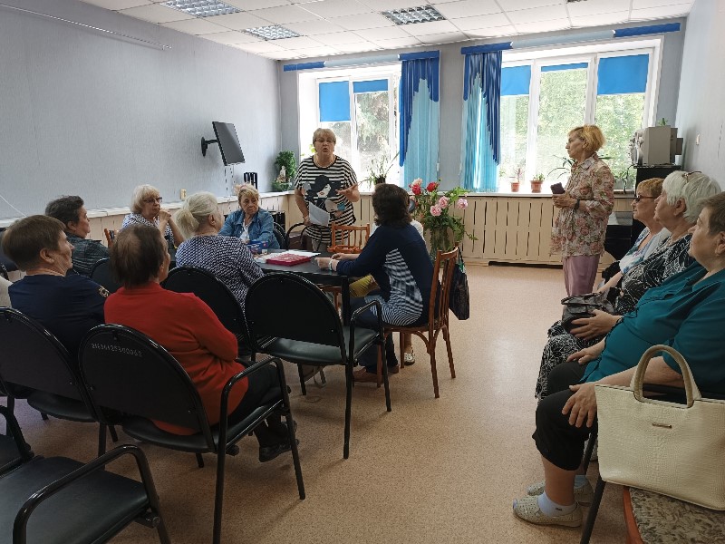 Сегодня наш психолог Аблязова Любовь Николаевна проводила тренинг в технике сказкотерапии по сказке А.С. Пушкина